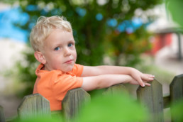 Foto Kindergartenkind im Garten